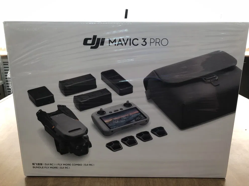 DJI Mavic 3 Pro Fly More Combo (DJI RC) Квадрокоптер 82881 фото